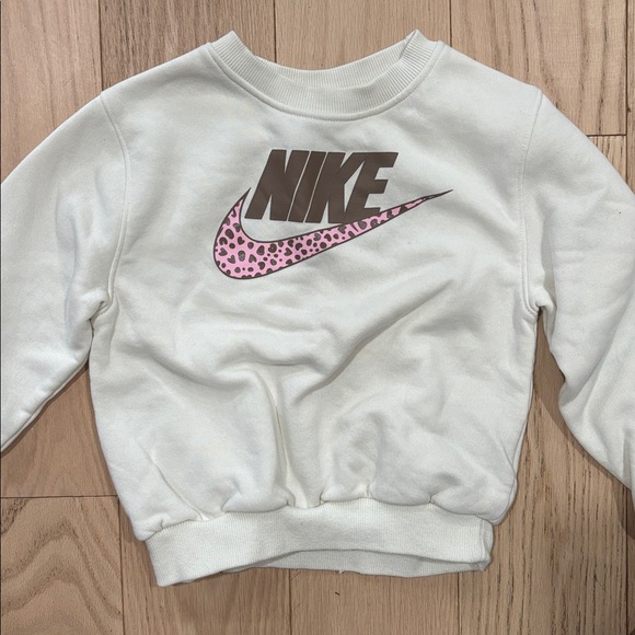 Nike set - Picture 2 of 8